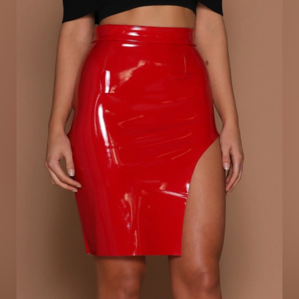 Meshki Patent Leather Red High-Slit Skirt
